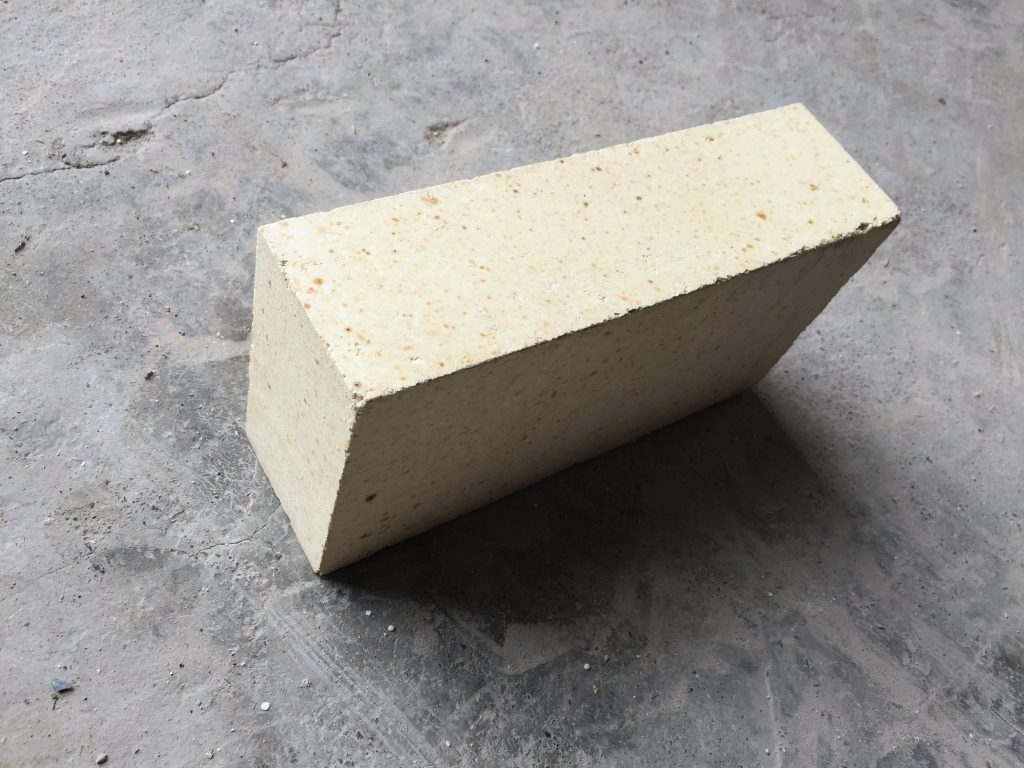 一級高鋁磚多少錢一塊